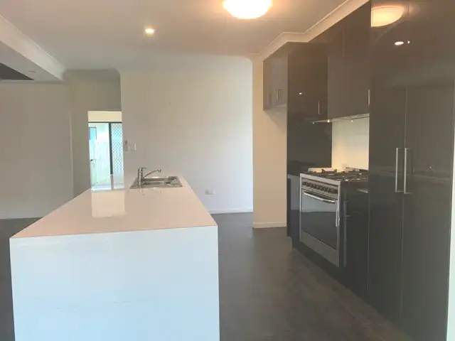 Fifth view of Homely house listing, 4 Sidon Court, Ooralea QLD 4740
