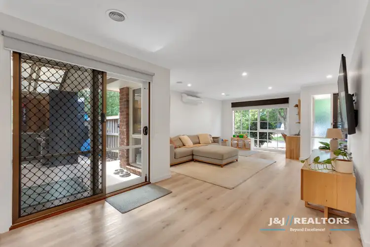 Fifth view of Homely house listing, 3 Hakea Court, Langwarrin VIC 3910
