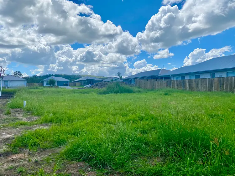 3 Mary Crescent, Rosewood QLD 4340