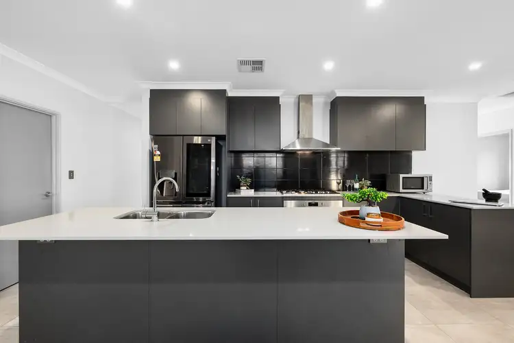 32 Waddington Loop, Haynes WA 6112