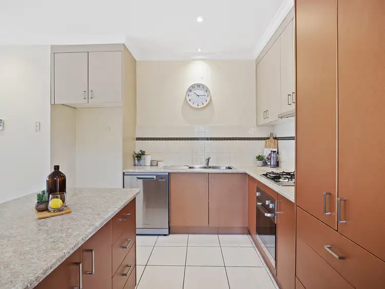 Third view of Homely townhouse listing, 4/6 Friswell Avenue, Flora Hill VIC 3550
