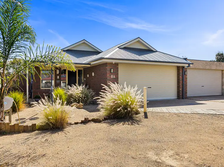 8A Gipps Street, Rosebud VIC 3939