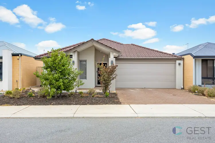 11 GRASMERE WAY, Aveley WA 6069