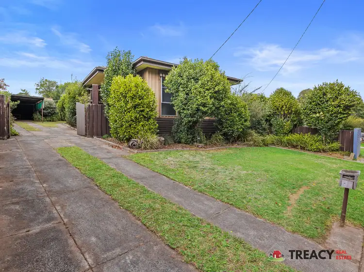 42 Greenwood Parade, Leongatha VIC 3953