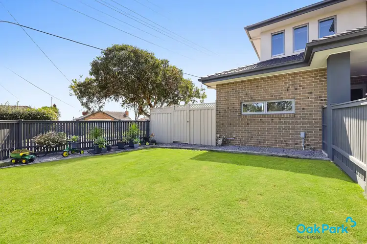 Fourth view of Homely townhouse listing, 16 Cherwell Avenue, Glenroy VIC 3046
