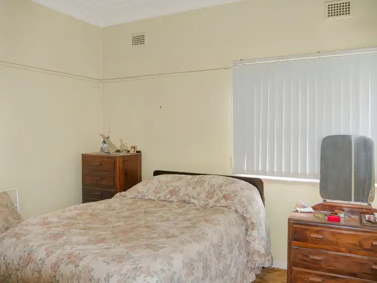 Fifth view of Homely house listing, 2 Sassafras Street, Leeton NSW 2705