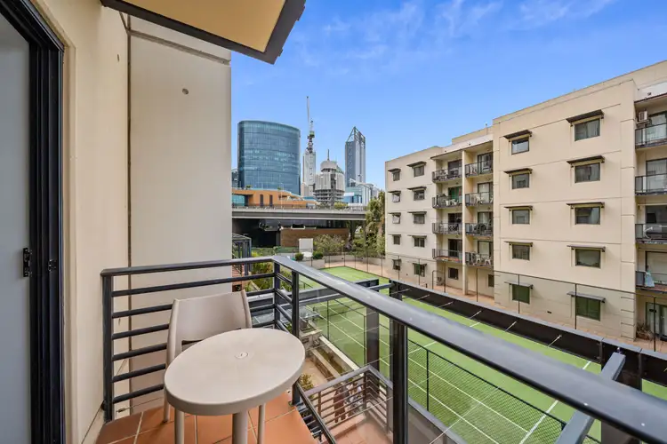 209/112 Mounts Bay Road, Perth WA 6000