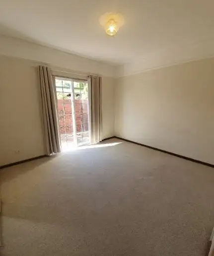 Sixth view of Homely unit listing, 2/12 Prince Philip Drive, South Bunbury WA 6230