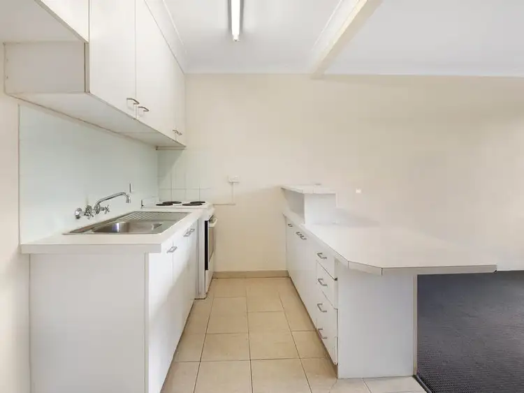 Fifth view of Homely unit listing, 4/194 HIGH STREET, Southport QLD 4215