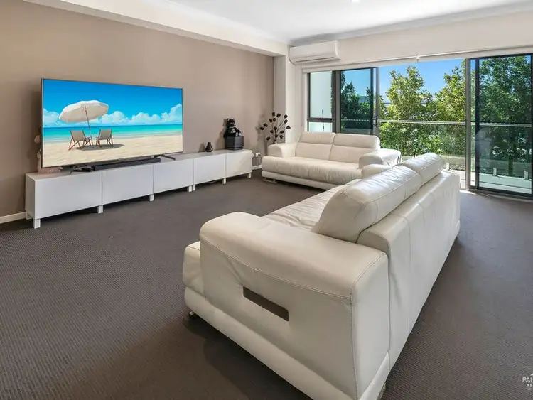 9/1 MERVYN THOMAS DRIVE, Hope Island QLD 4212
