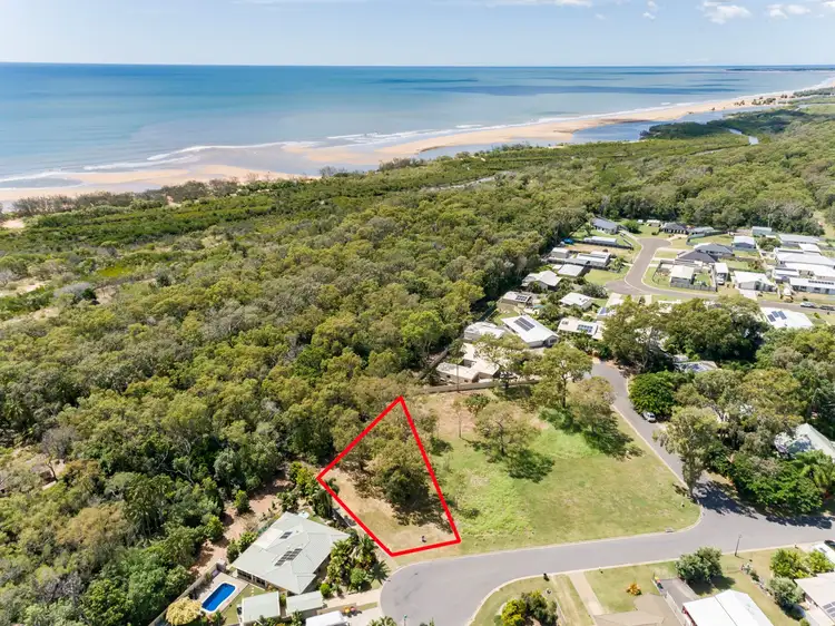 9 Albatross Court, Moore Park Beach QLD 4670