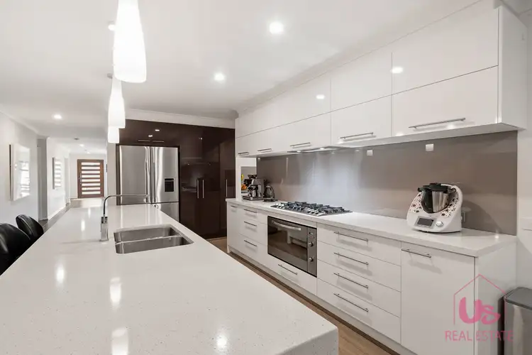 Second view of Homely house listing, 25 Alexandra Mews, Langwarrin VIC 3910