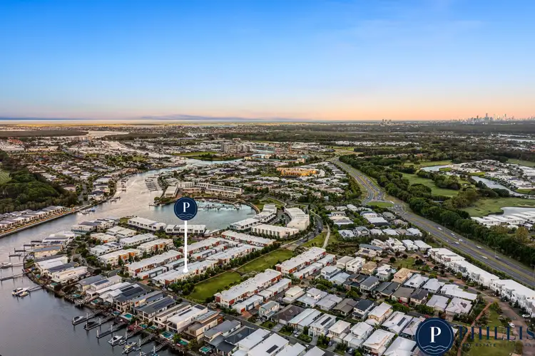 26 Mayfair Lane, Hope Island QLD 4212