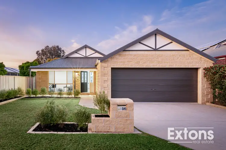 16 MADDEN DRIVE, Yarrawonga VIC 3730
