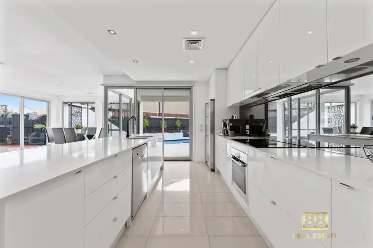 Fourth view of Homely house listing, 14 Faringdon Crescent, Cranbourne North VIC 3977