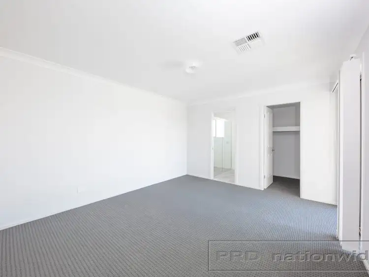 Fifth view of Homely house listing, 6 Barbara Court, Rutherford NSW 2320