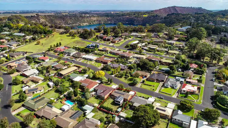 Fifth view of Homely house listing, 25 Currawong Crescent, Mount Gambier SA 5290