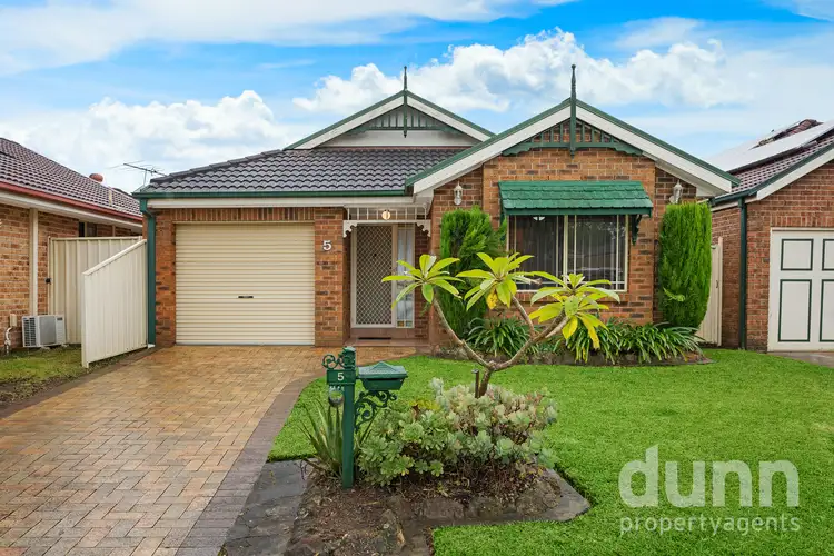 5 Brickendon Court, Wattle Grove NSW 2173