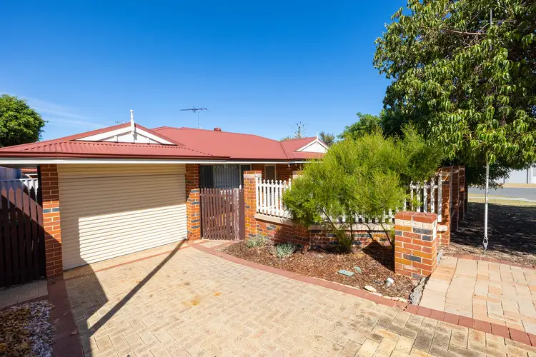 8 Milford Way, Nollamara WA 6061