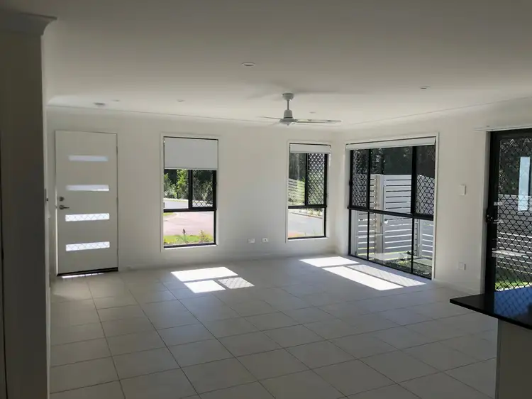 2/1 Goal Crescent, Griffin QLD 4503