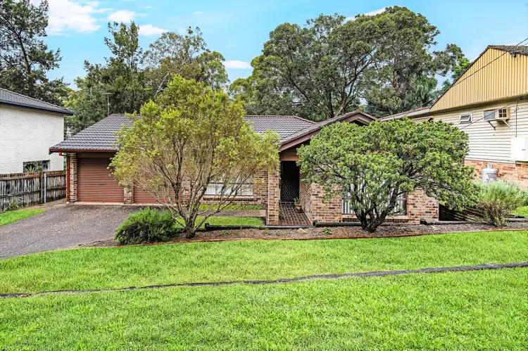 15 Clarendon Road, Peakhurst NSW 2210