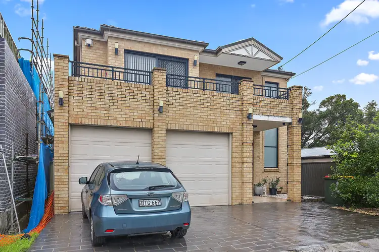 16 Como Street, Merrylands West NSW 2160