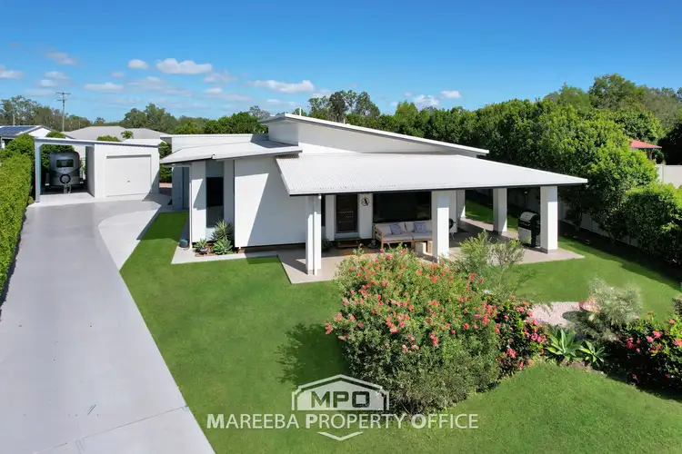 31 Mirrabook Avenue, Mareeba QLD 4880
