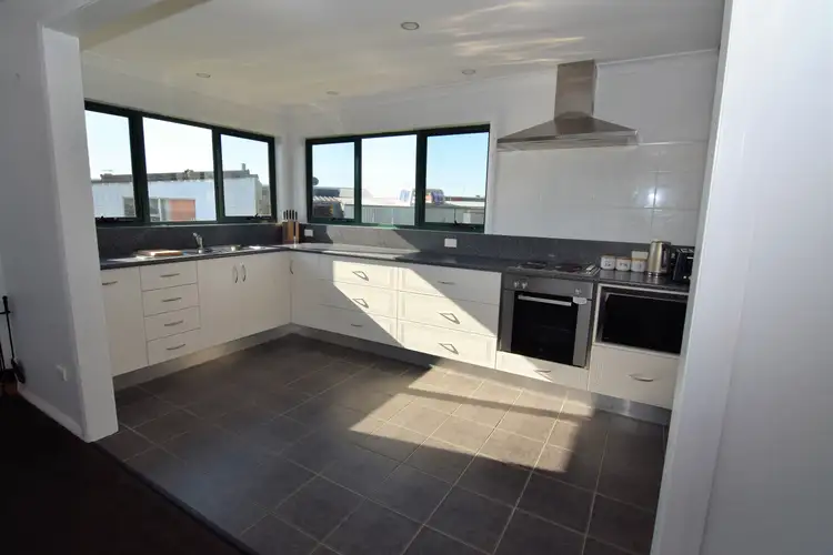 15 Cardigan Street, Somerset TAS 7322