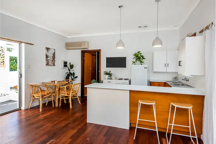 1/42 Peter Street, Halls Head WA 6210