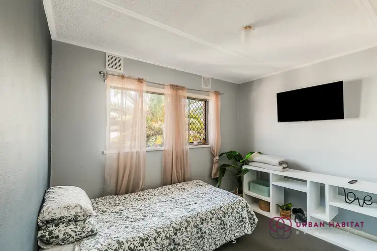 Seventh view of Homely flat listing, 21/4 Canham Way, Orelia WA 6167
