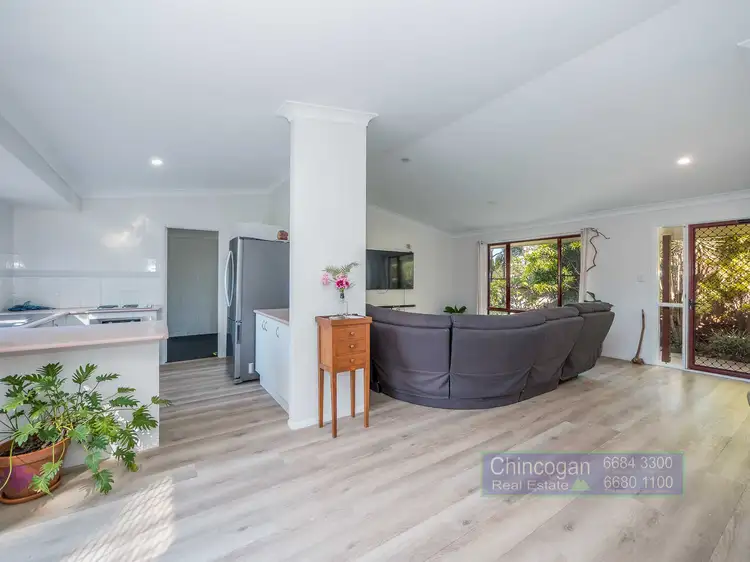 Main view of Homely house listing, 2/5 Wilpy Place, Ocean Shores NSW 2483