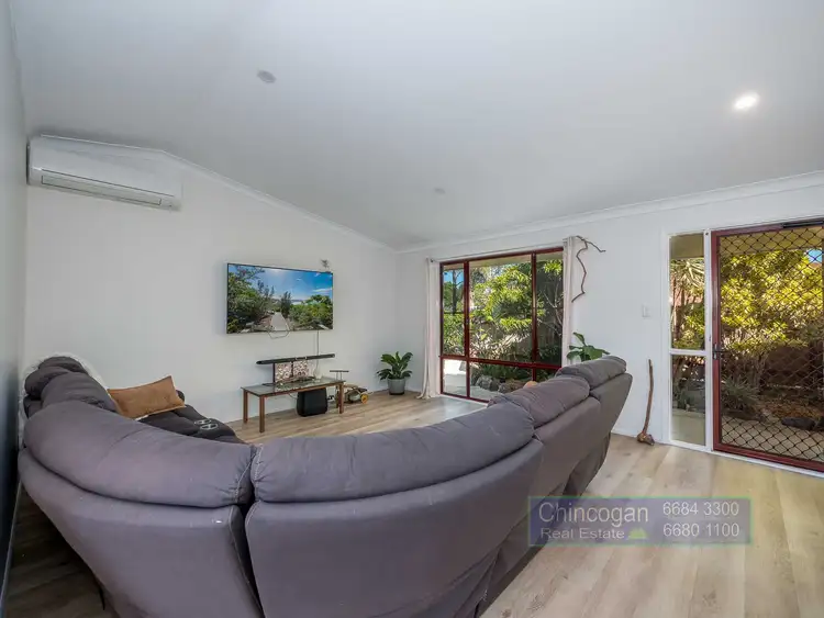 Fourth view of Homely house listing, 2/5 Wilpy Place, Ocean Shores NSW 2483