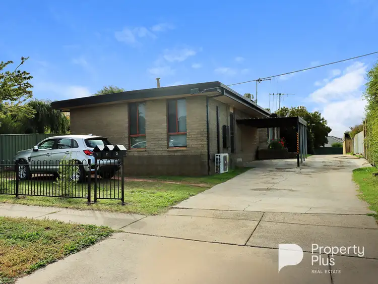 1 - 3 / 64 Specimen Hill Road, Golden Square VIC 3555