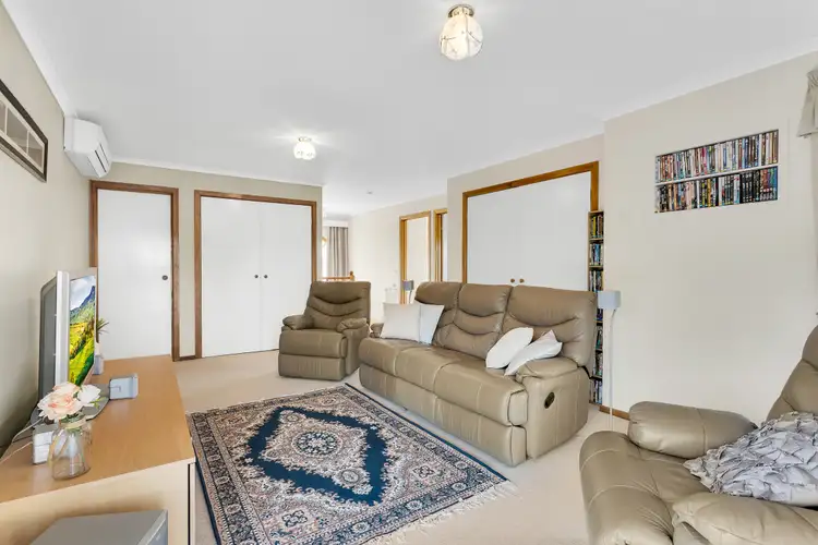 Second view of Homely house listing, 2 Waintree Court, Endeavour Hills VIC 3802