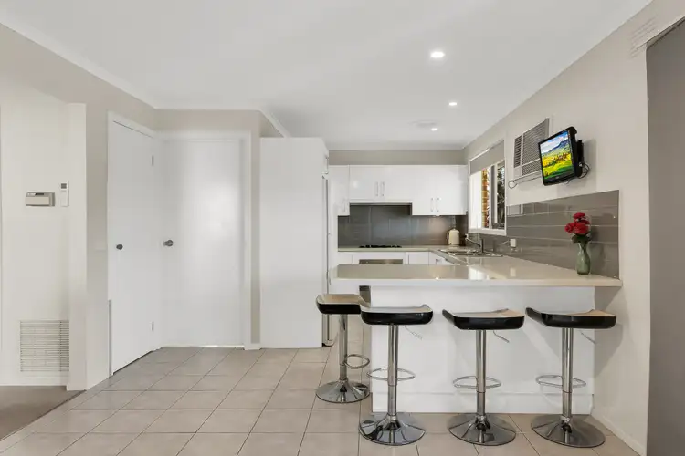 Third view of Homely house listing, 2 Waintree Court, Endeavour Hills VIC 3802