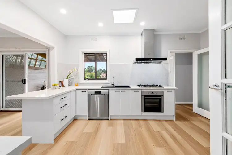 Fourth view of Homely unit listing, 1/6 Hansen Street, Mount Waverley VIC 3149