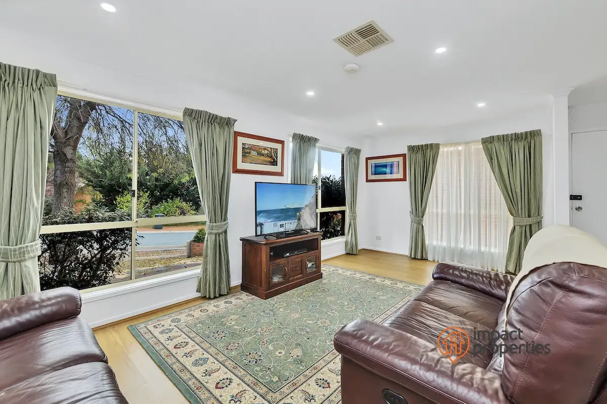 Main view of Homely house listing, 6 Chipperfield Circuit, Gordon ACT 2906