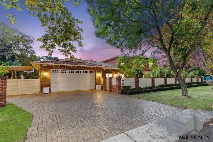 74 Tweeddale Road, Applecross WA 6153