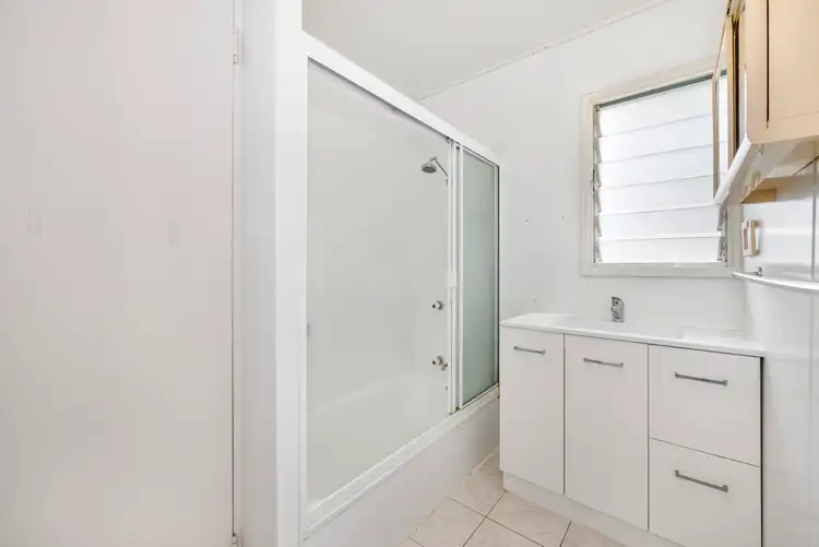 Third view of Homely house listing, 33 Berontha Street, Cranbrook QLD 4814