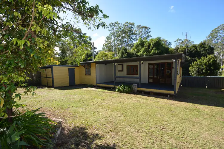 31 Sutton Street, Brooloo QLD 4570