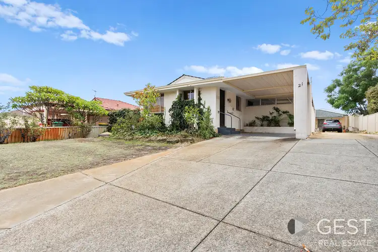21 CROWHURST WAY, Morley WA 6062