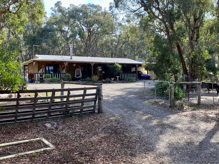 27 Box Cutting Rise, Beaufort VIC 3373