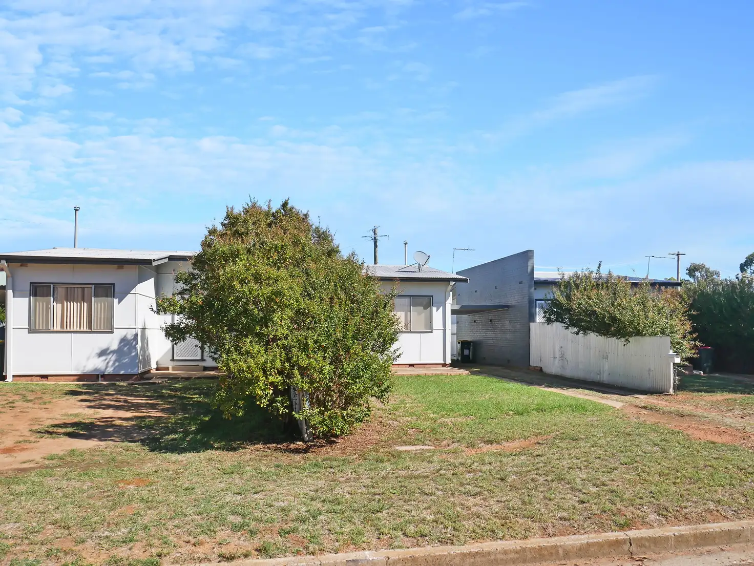 Main view of Homely unit listing, 2 Loquat Ave.,, Leeton NSW 2705