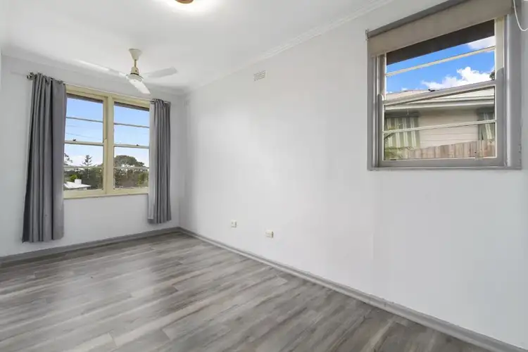 Fifth view of Homely house listing, 3 Ronald Court, Morwell VIC 3840