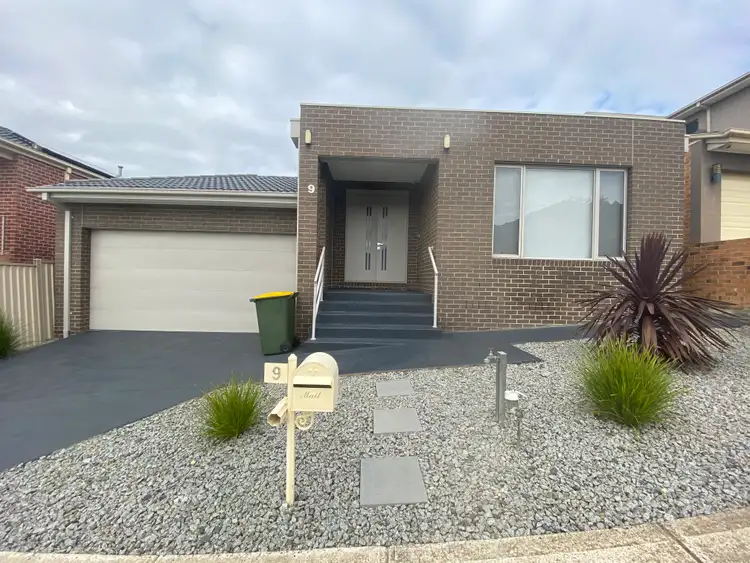 9 Belinda Court, South Morang VIC 3752