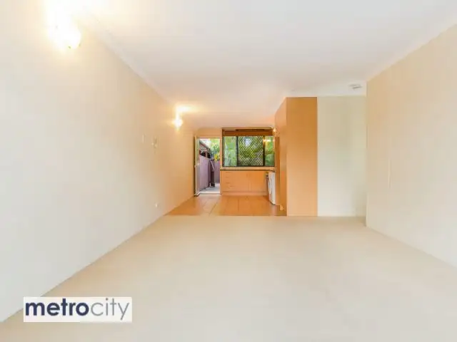 Sixth view of Homely apartment listing, 4/25 Dudley Street, Highgate Hill QLD 4101