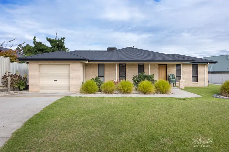 Main view of Homely house listing, 1/30 THORNEYCROFT AVENUE, Wodonga VIC 3690