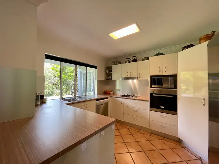 Sixth view of Homely house listing, 20 Skinner Crescent, Urangan QLD 4655