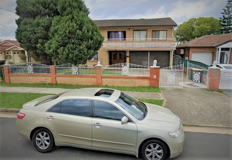 32 Anthony Street