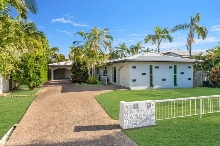1/8 Hughes Street, Hermit Park QLD 4812